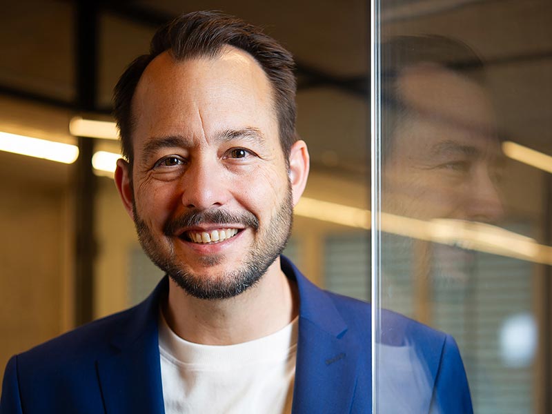 Porträt von Adrian Briner. Dipl. Steuerexperte, dipl. Wirtschaftsprüfer und Inhaber der Briner Tax Advisory AG.